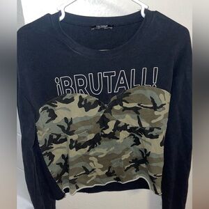 ZARA Trafaluc casual camo bustier style sweatshirt, raw hem, long sleeves.